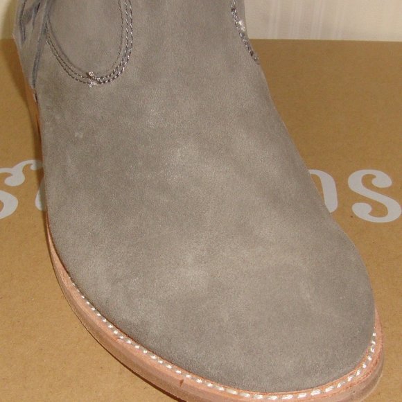 SOLUDOS  Gray Braided Suede Ankle Boots Suede - Picture 4 of 7